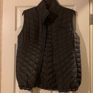North face women’s vest